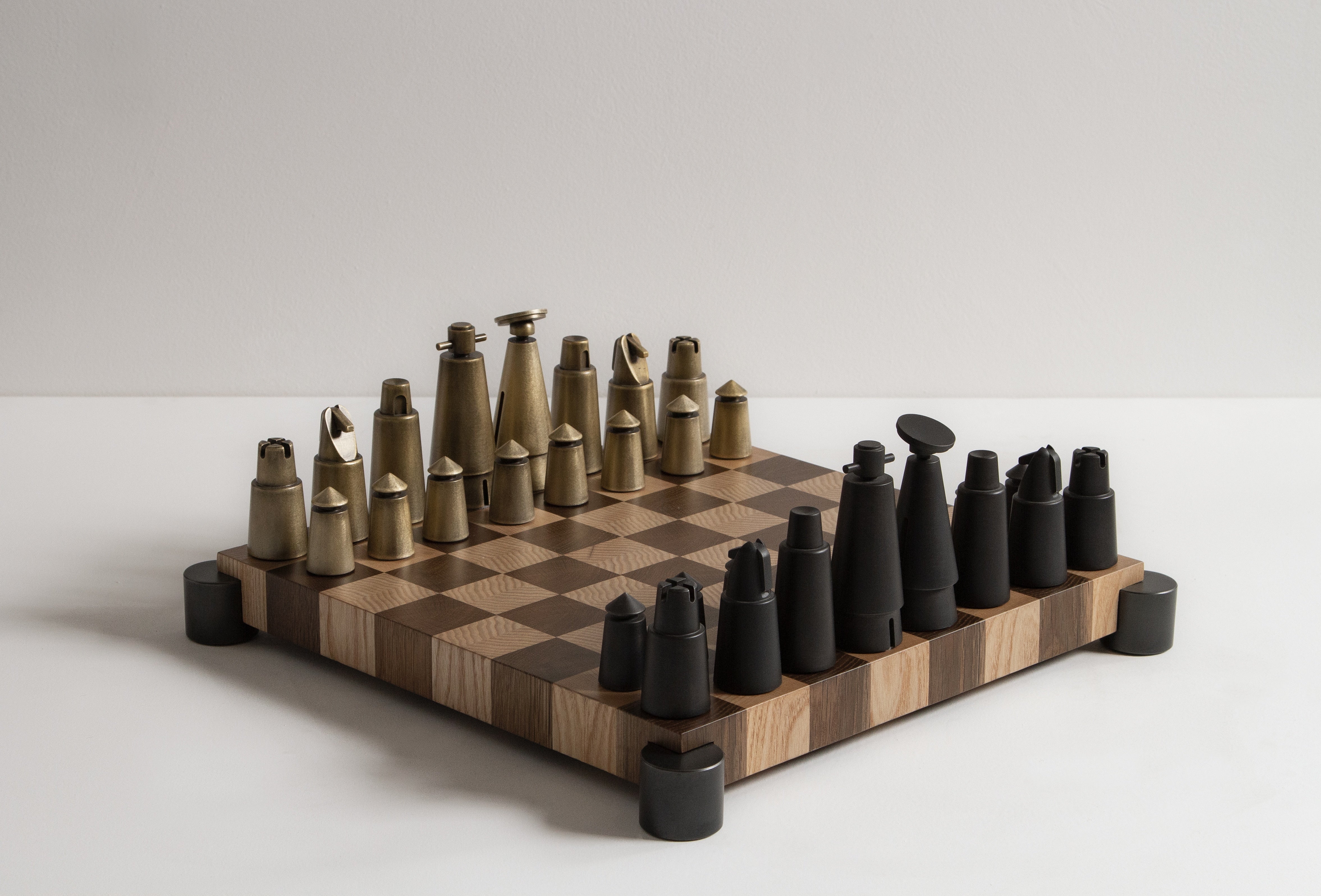 CHESS SET