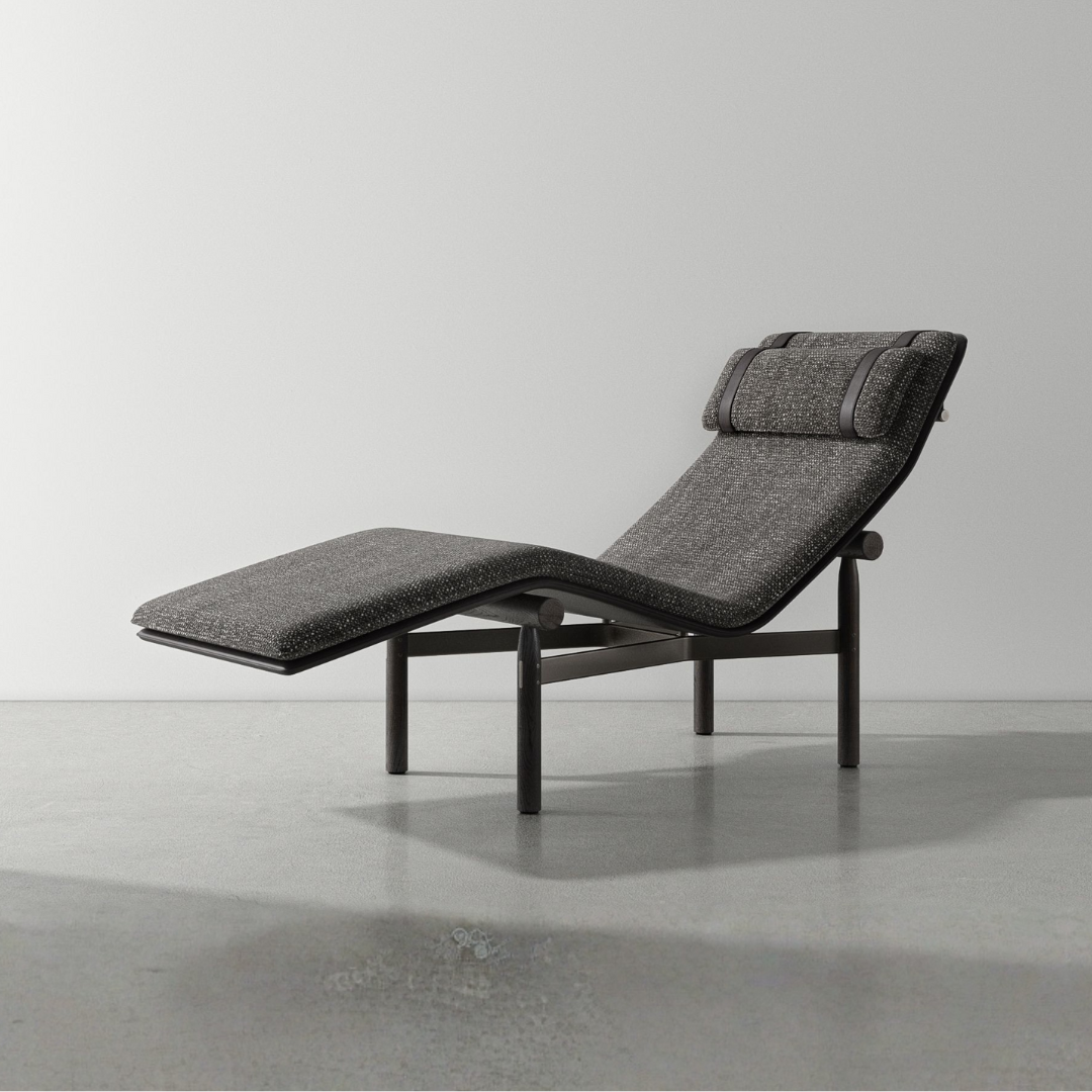 STILT CHAISE