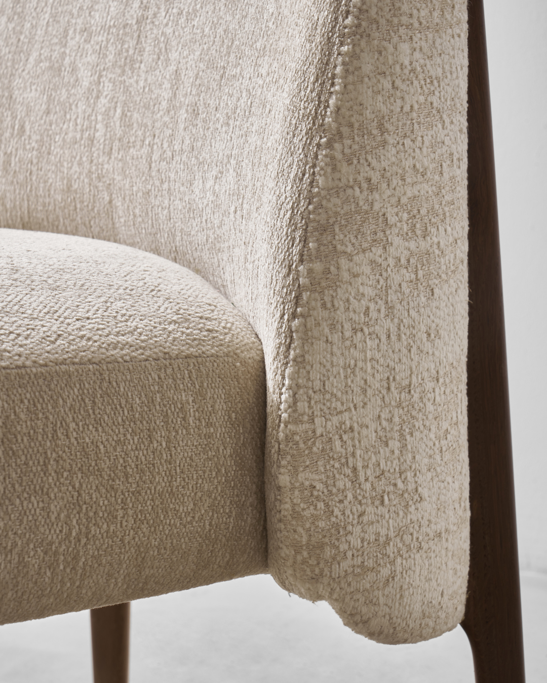 AMES LOW DINING CHAIR