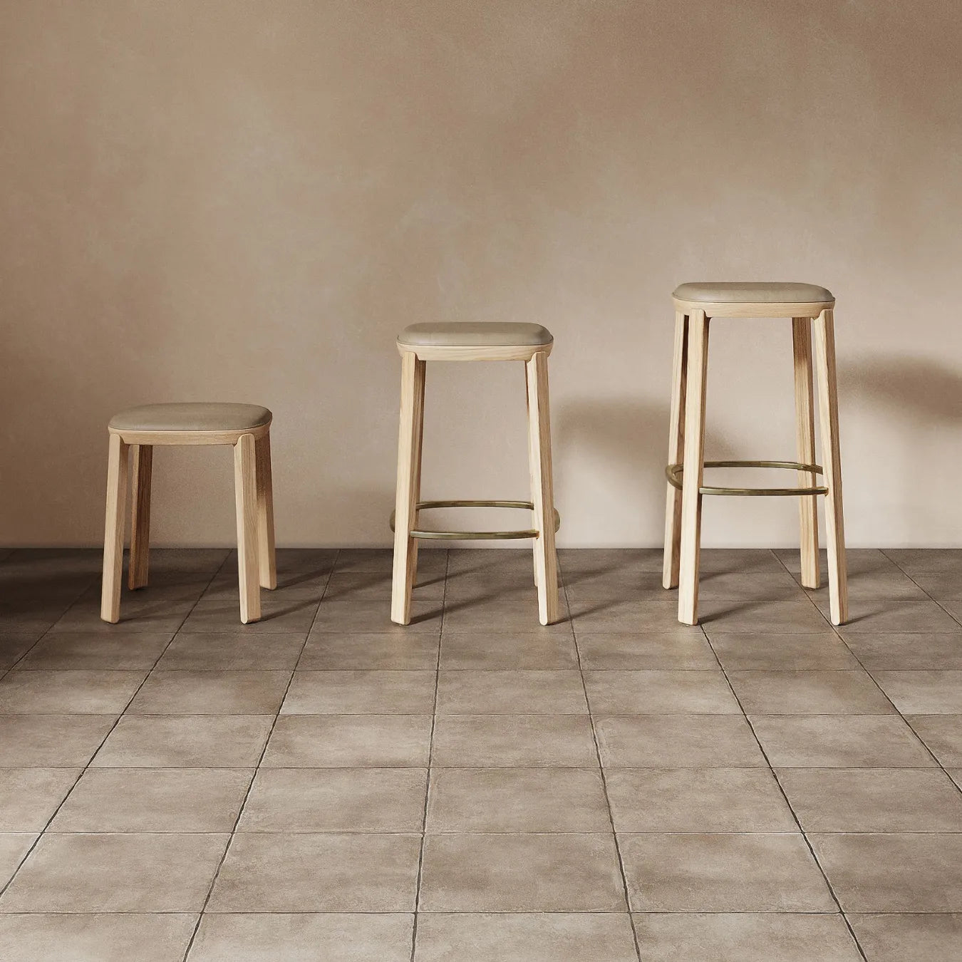 COLLETTE STOOL