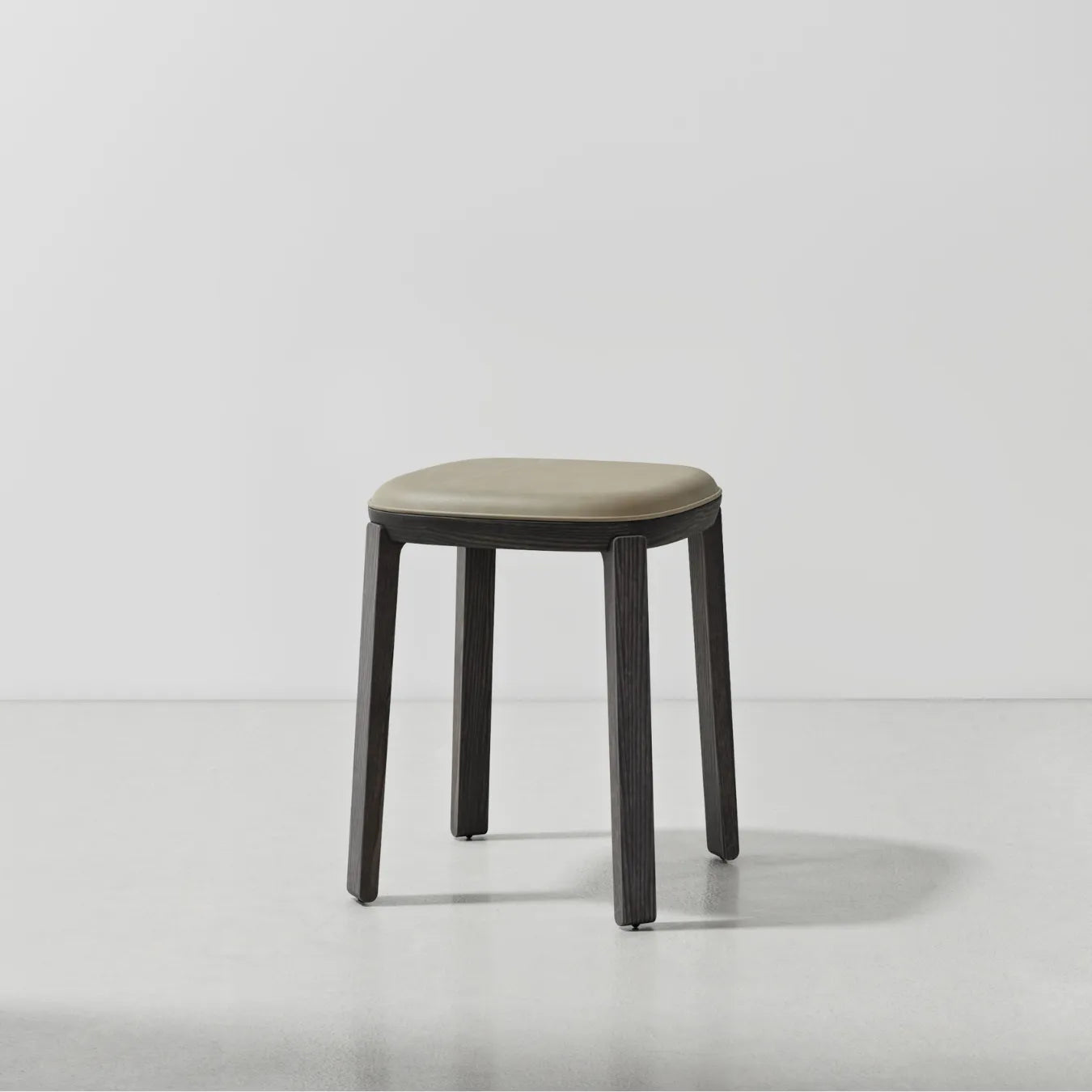 COLLETTE STOOL