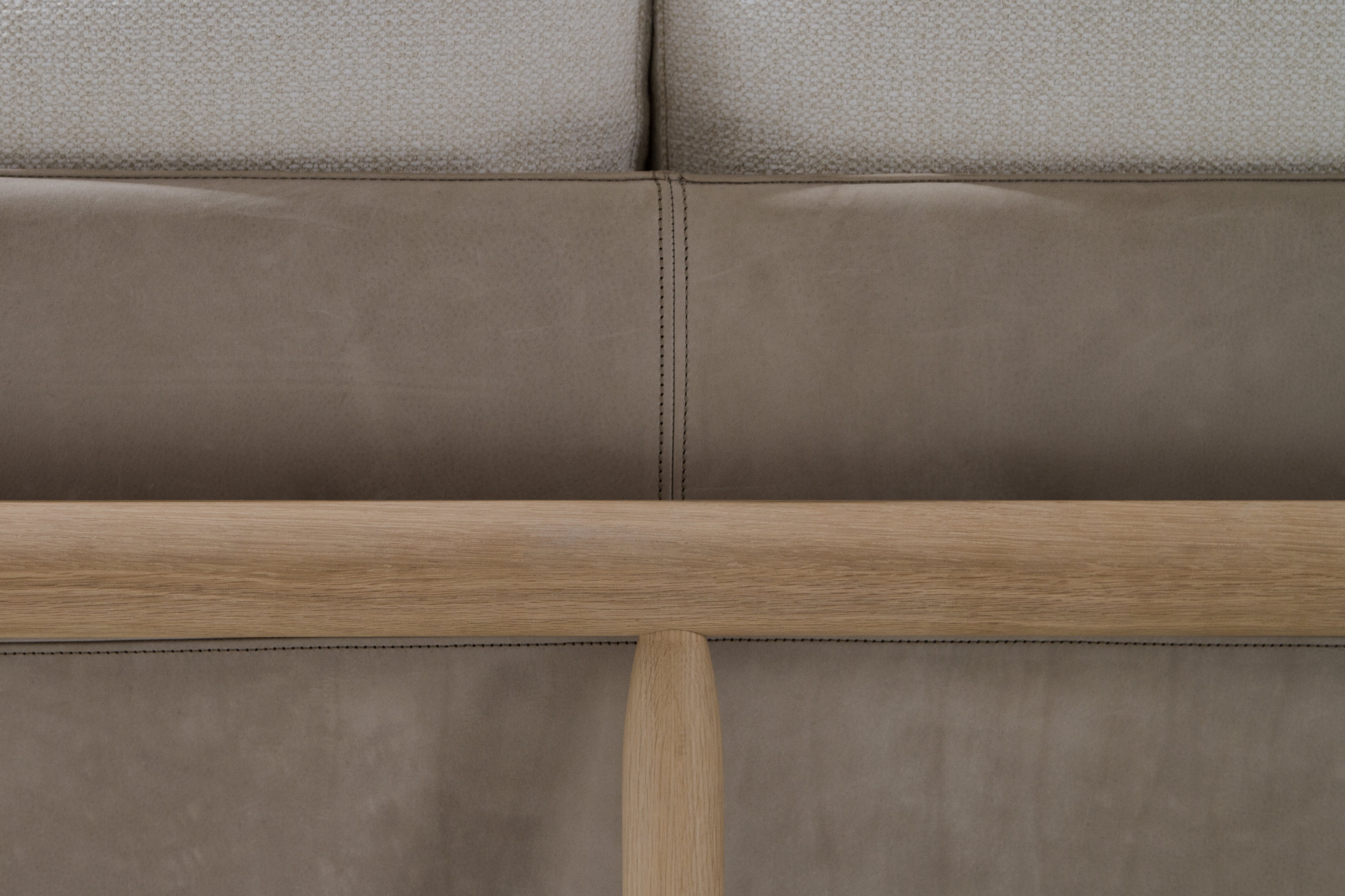 STILT 3-SEATER SOFA WITH ARMS
