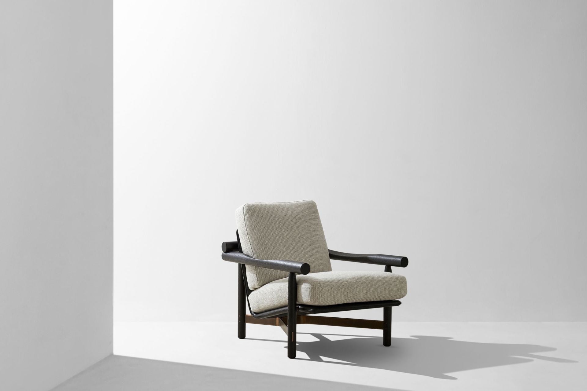 Stilt Lounge Chair Has Won ADA 2020