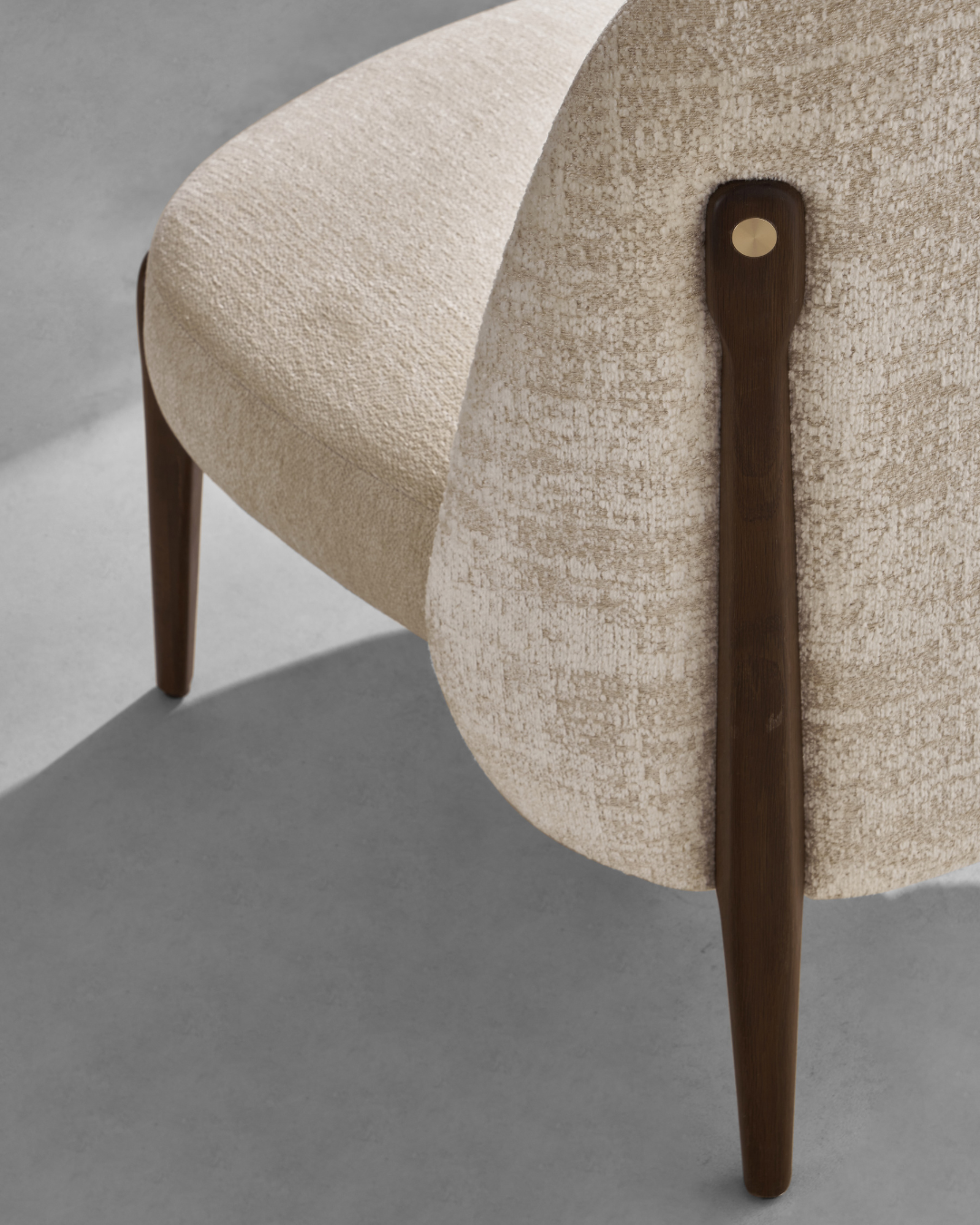 AMES LOW DINING CHAIR