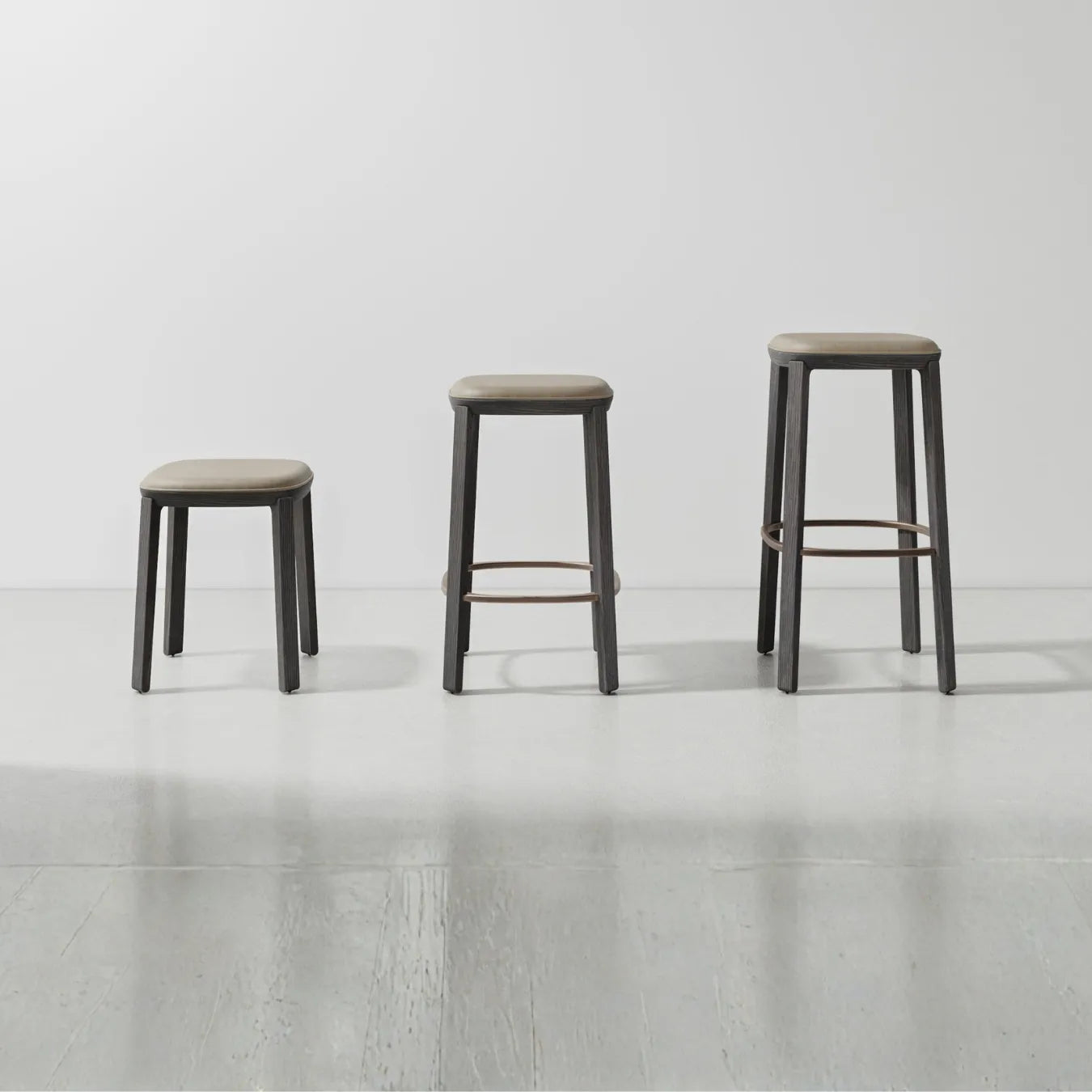 COLLETTE STOOL