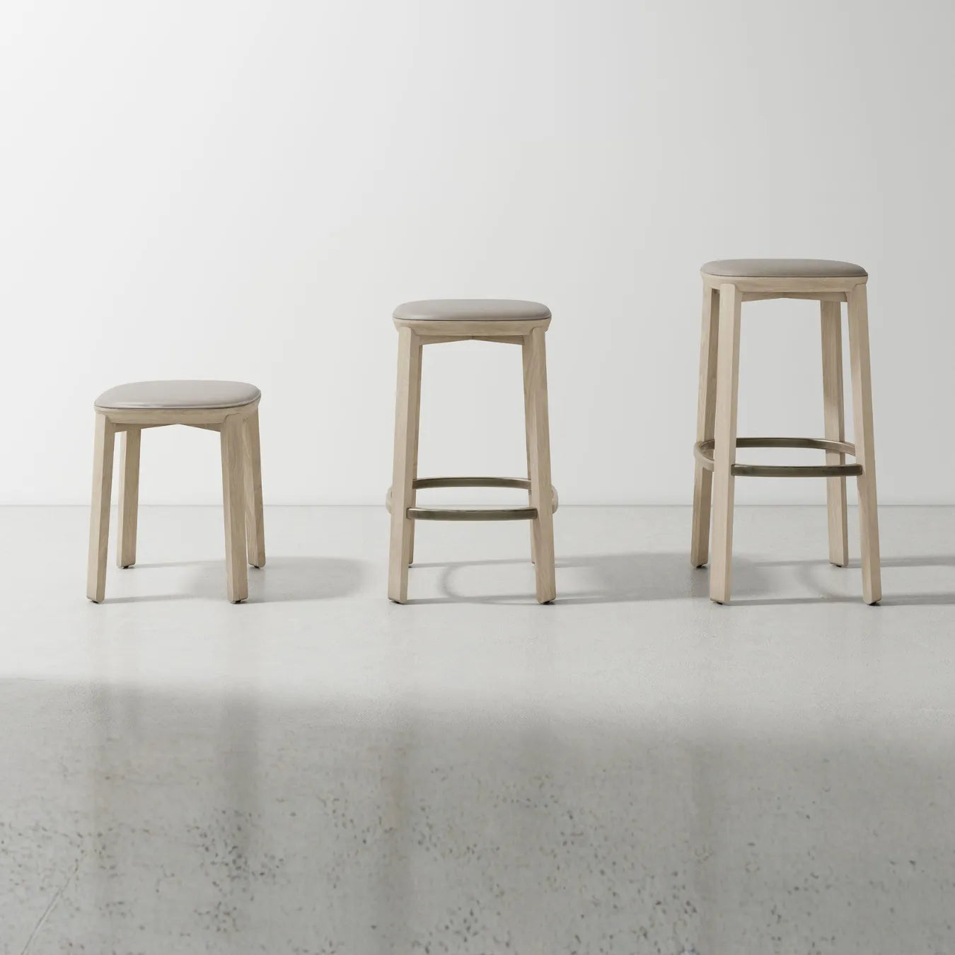 COLLETTE STOOL