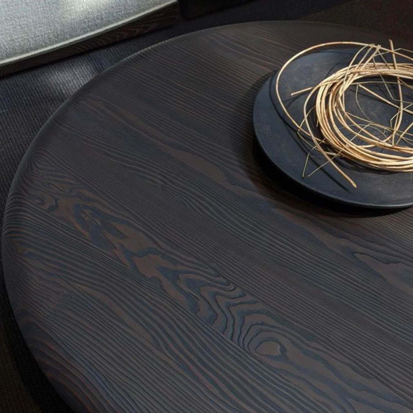 FAIFO COFFEE TABLE